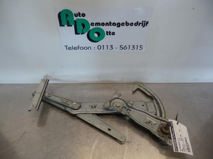 Ruitmechaniek 4Deurs links-voor van een BMW 3-Serie (3-Serie, Gebruikt, -, -, Ophalen of Verzenden