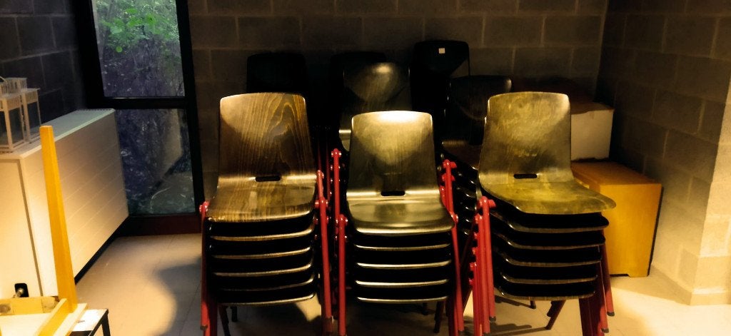 50 mooie vintage stoelen, Huis en Inrichting, Ophalen, Gebruikt, Bruin, Vintage