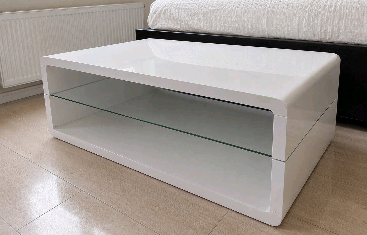 Mooie witte salontafel met glazen legplank van Weba, Ophalen, Gebruikt, 100 tot 150 cm, 50 tot 100 cm