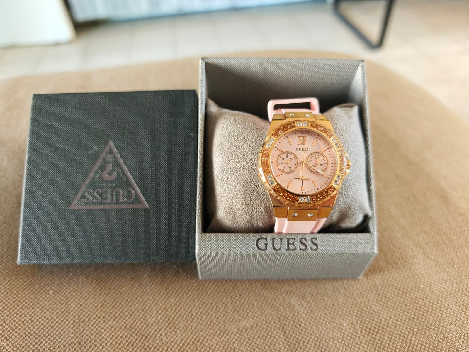 Guess uurwerk, Handtassen en Accessoires, Horloges | Dames, Ophalen of Verzenden, Guess