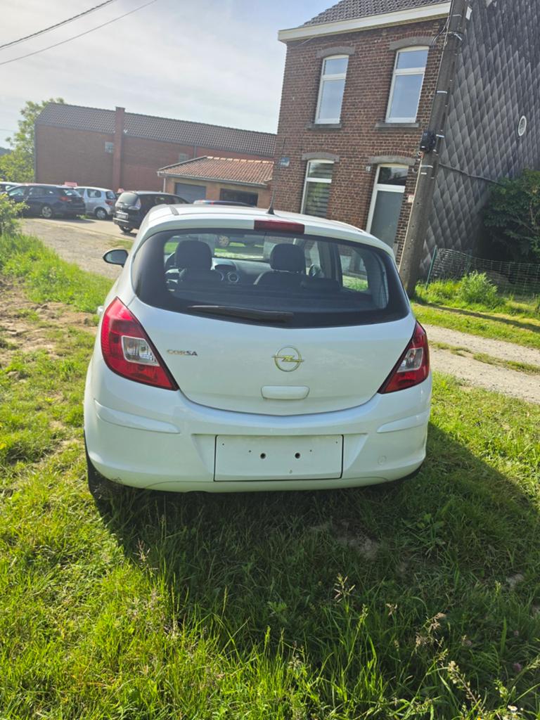 Opel corsa D prête à immatriculé  Garantie, Achat, Entreprise, Garantie prolongée, Ordinateur de bord
