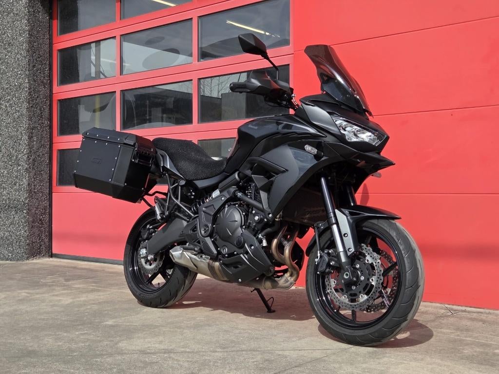 Kawasaki Versys 650 1 jaar garantie en onderhoud, Motoren, 2 cilinders, Motorrijbewijs A, Bedrijf, Meer dan 35 kW