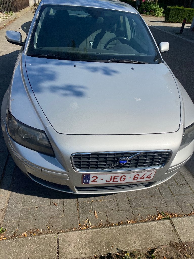 Volvo S40 2.4 2004 *Export Stuk*, Autos, Argent ou Gris, Achat, Boîte manuelle, Rétroviseurs électriques