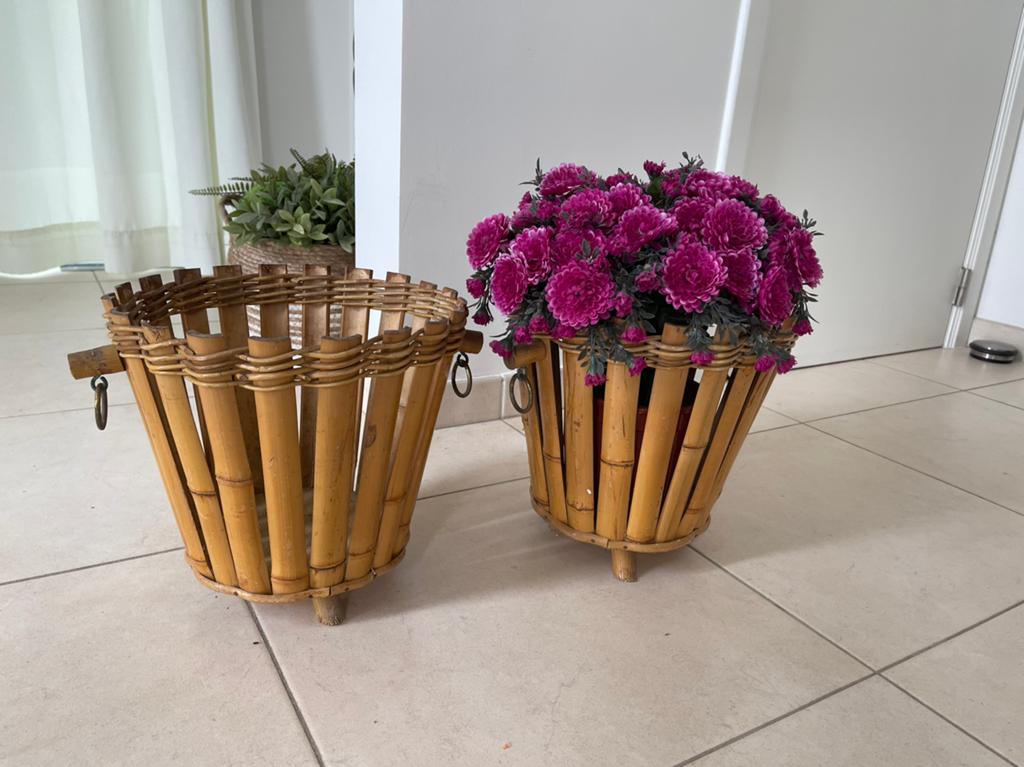 2 pots de fleurs vintage en bambou, Jardin & Terrasse, Bacs à fleurs & Jardinières, Comme neuf, Enlèvement