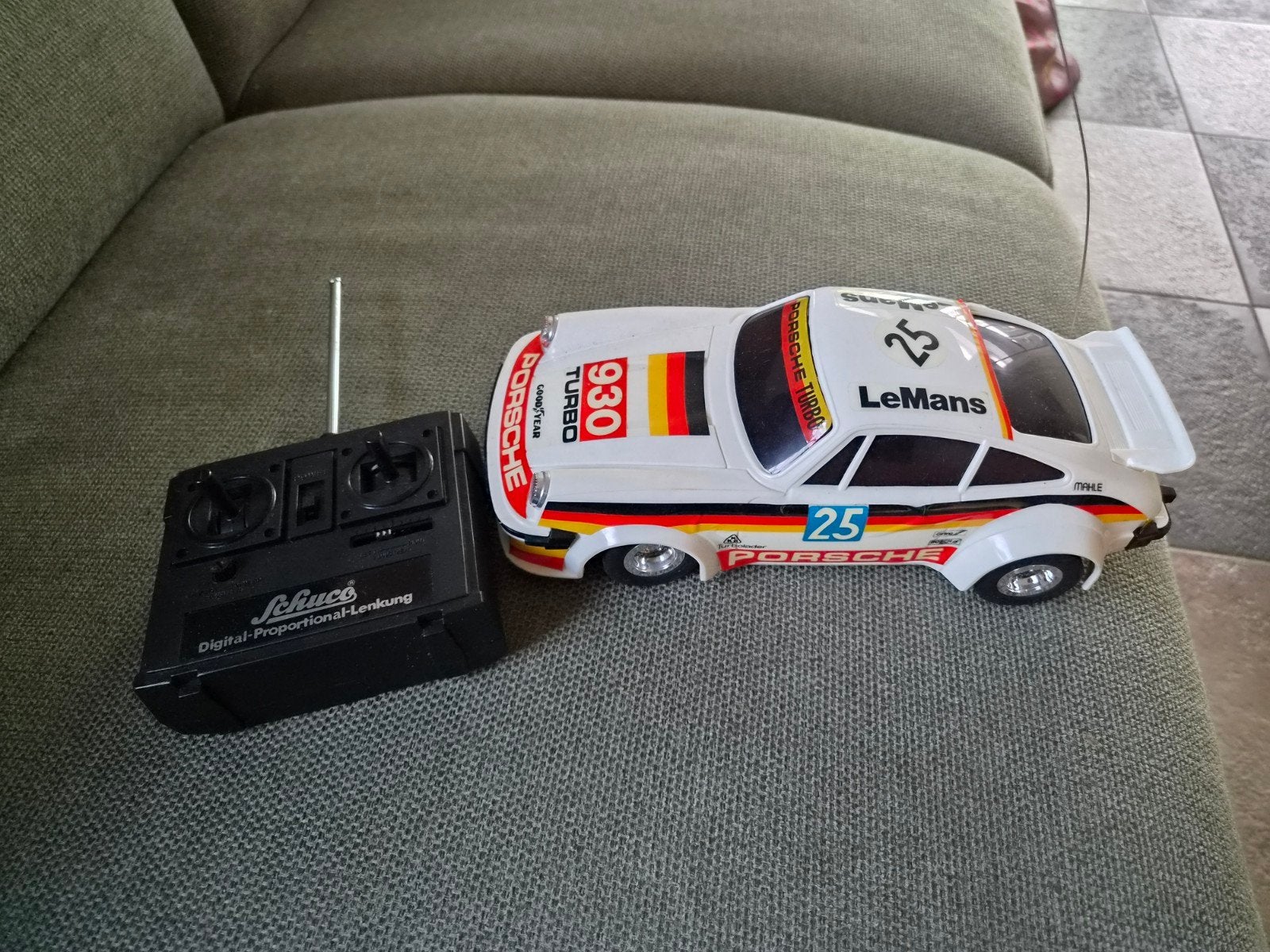 Porsche 930 turbo retro, Ophalen, Auto