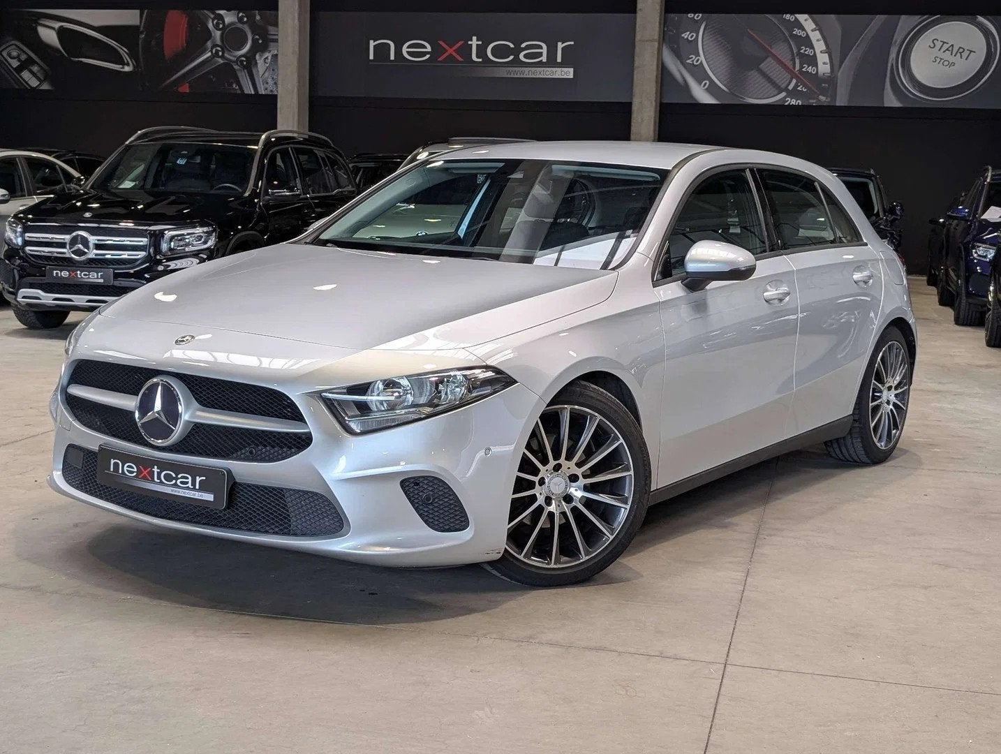 Mercedes-Benz A-CLASS 180 d Essential *NAVI-PARKTRONIC-18'-C, Argent ou Gris, Boîte manuelle, Mercedes-Benz, 1461 cm³