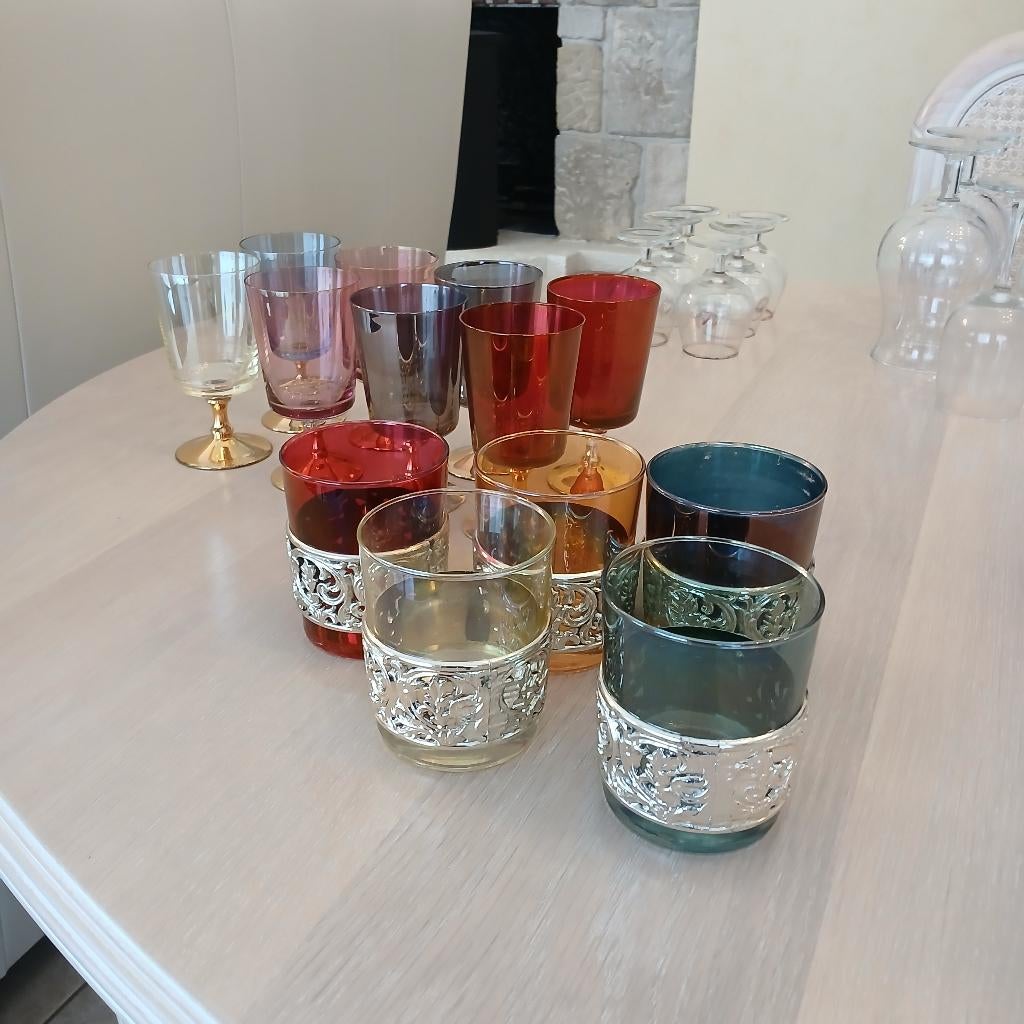 Verres à vin variés et verres décoratifs vintage, Collections, Enlèvement