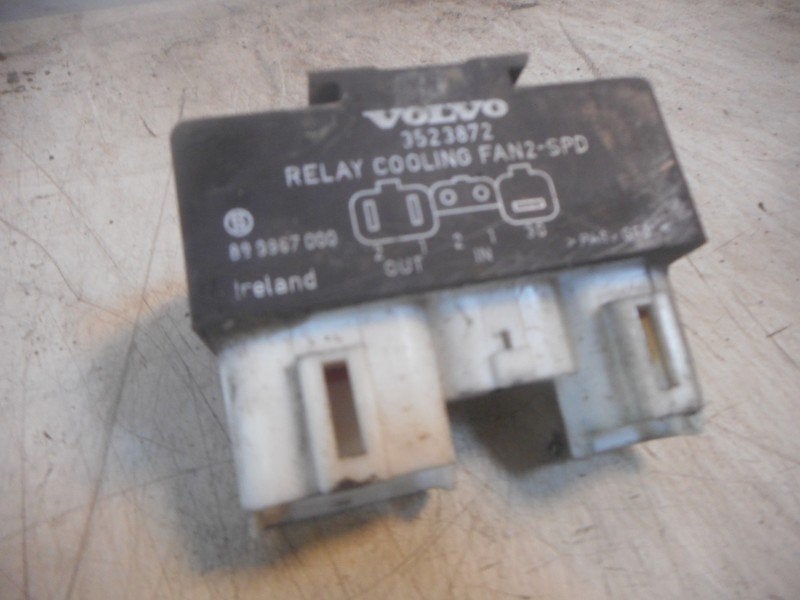 VENTILATEUR DE REFROIDISSEMENT Volvo 940 I Estate (3523872), Info@volvocars.com, Volvo Car Germany GmbH, Siegburger Straße 229
50679  Köln, DE