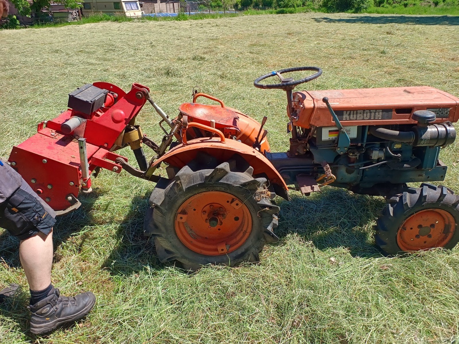 Kubota  B7000 mini tractor met frees, Zakelijke goederen, Landbouw | Tractoren, Ophalen