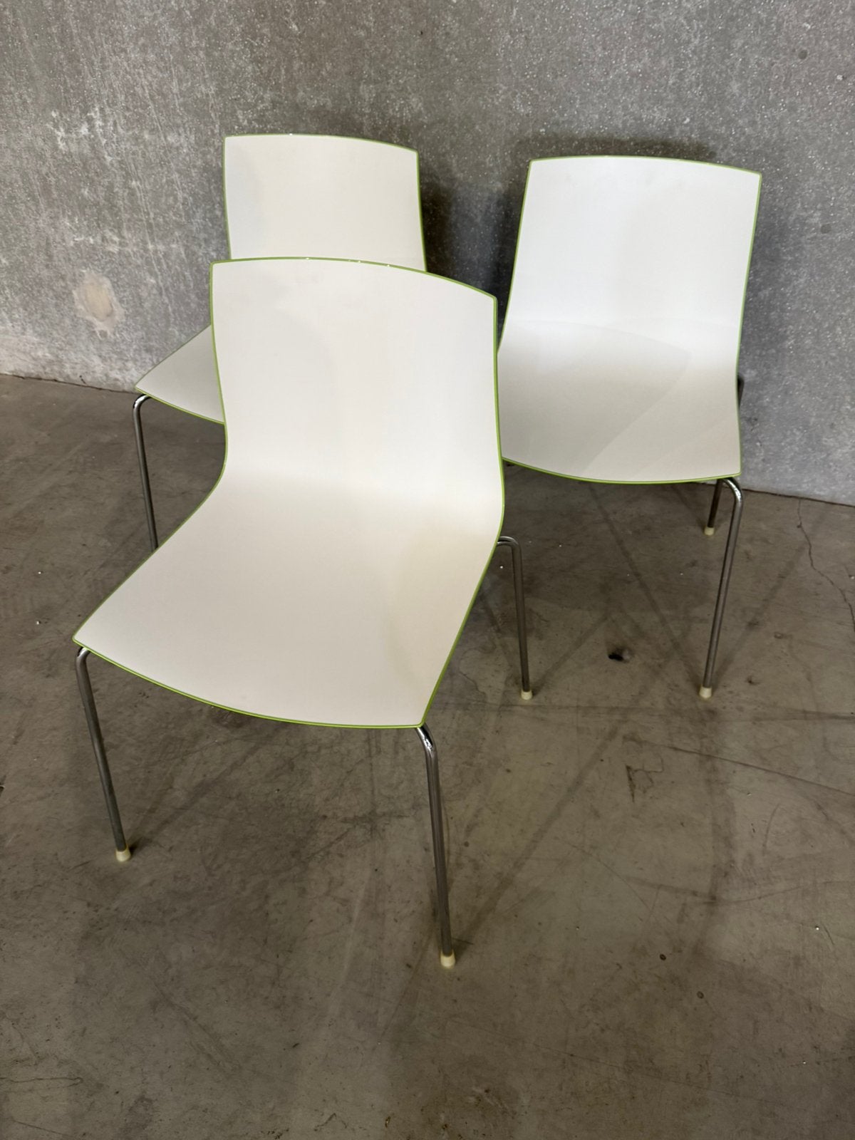 Chaise Arper Catifa 46, Enlèvement, Comme neuf, Quatre