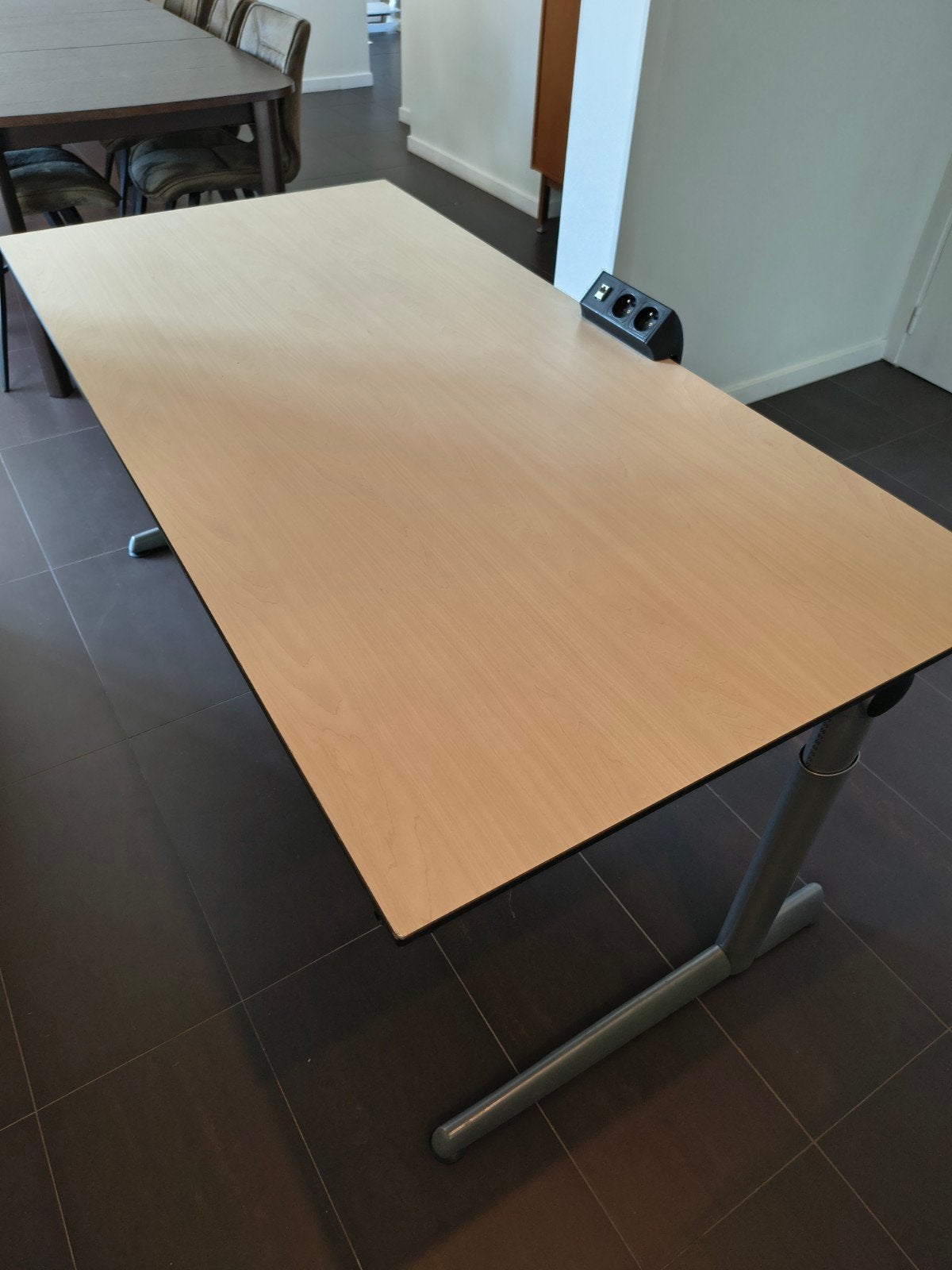 Professionele bureau Ahrend (160x80) verstelbaar, Ophalen, Zit-sta bureau, 160 cm, Zo goed als nieuw