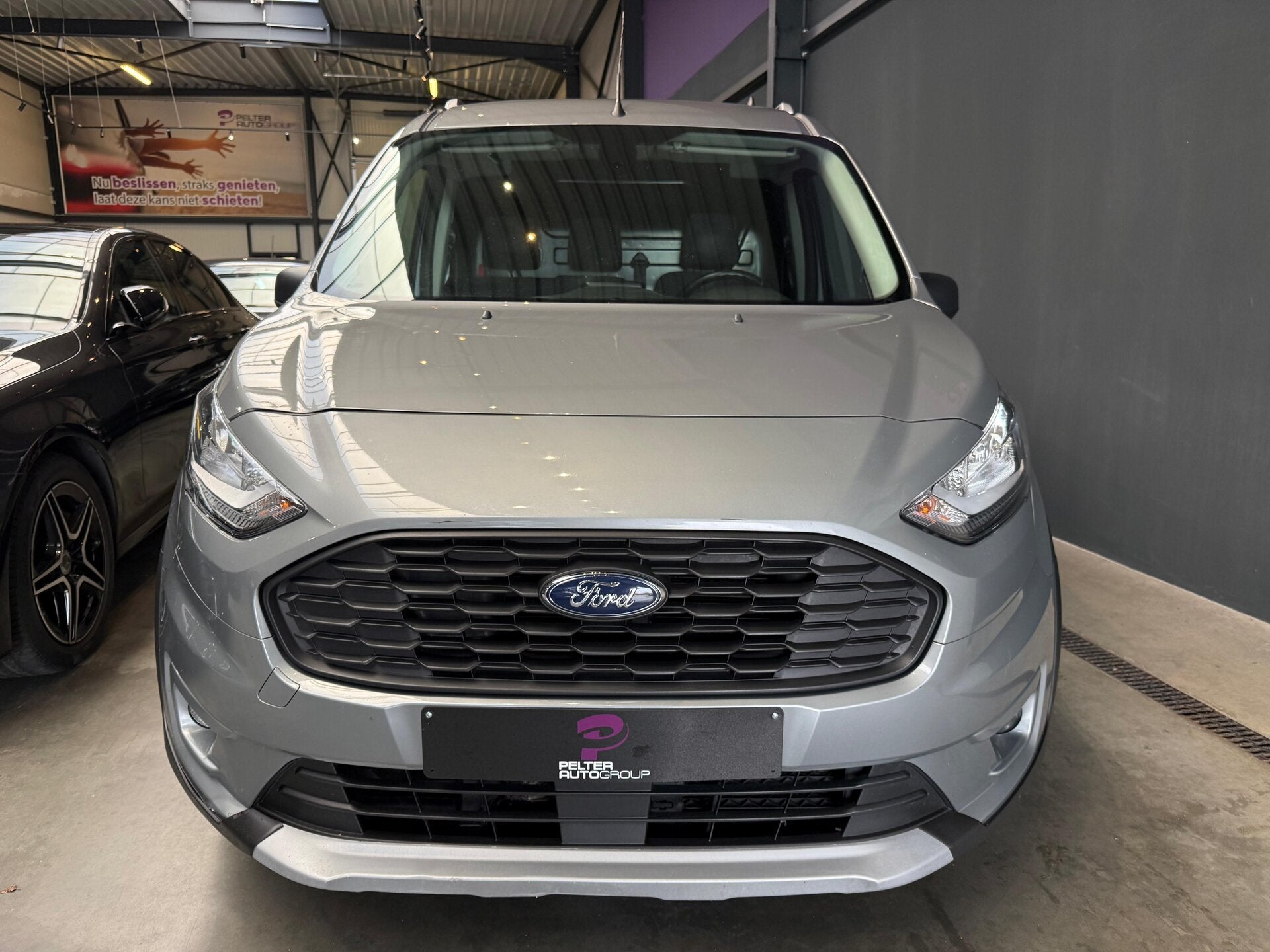 Ford Transit Connect 1.5TDCi Automaat Active Verlengd, 4 deurs, Traction-control, 0 kg, 120 pk