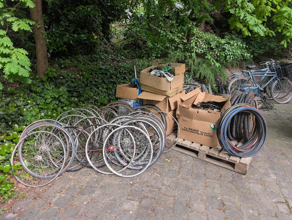Veel vintage fietsonderdelen + 3 fietsen, Fietsen en Brommers, Fietsonderdelen, Gebruikt, Wiel, Mountainbike, Oldtimerfiets, Racefiets