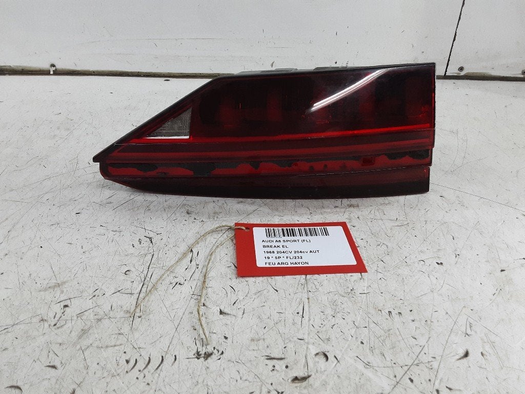 ACHTERLICHT LINKS ACHTERKLEP A6 Avant (C8) (4K5945093C), Auto-onderdelen, Verlichting, Gebruikt, Mevr. I. Hauben, Audi, Rue de l'Espoir 34 34
4030  GRIVEGNÉE, BE