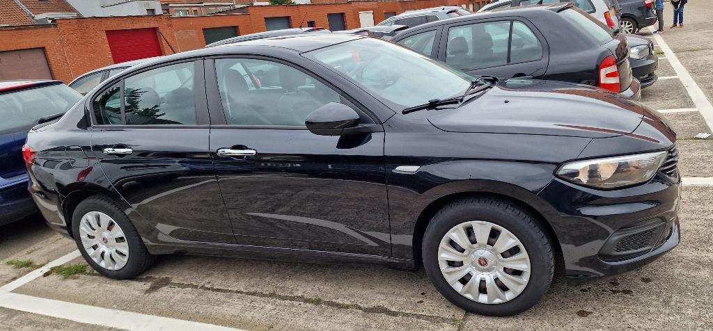 Fiat Tipo type Sedan, Achat, Boîte manuelle, 5 portes, Particulier