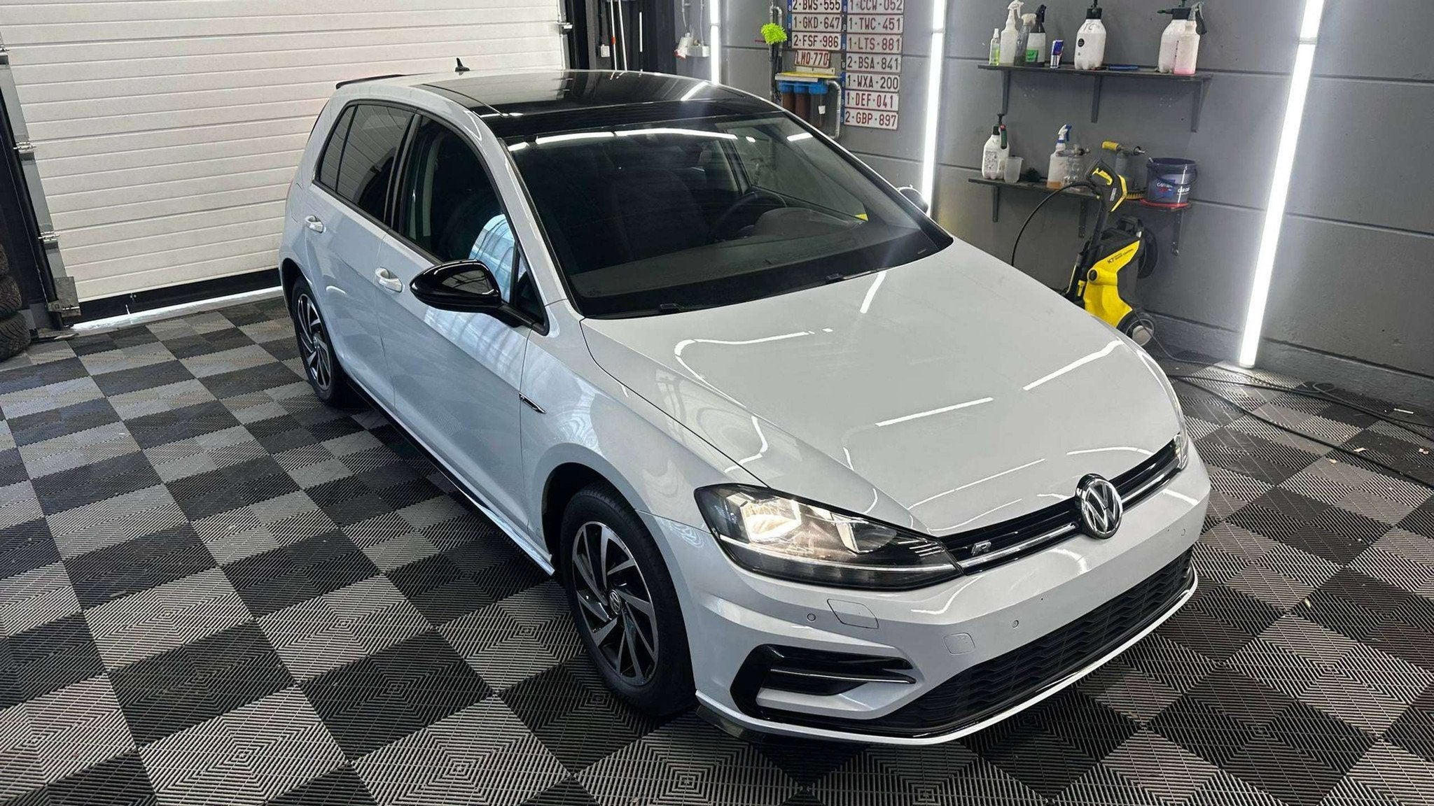 Volkswagen Golf 1.0 TSI bj. 2019 R-Line, Auto's, Stof, Gebruikt, 4 cilinders, Wit