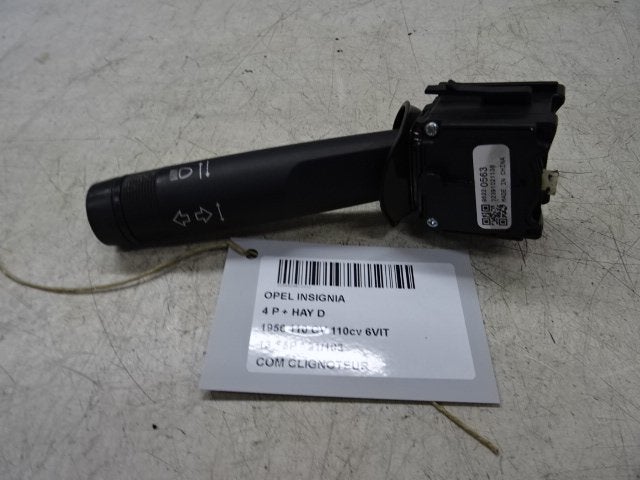 COMMUTATEUR CLIGNOTANT Opel Insignia (95220563), Autos : Pièces & Accessoires, Opel, Opel Automobile GmbH, Utilisé, Kontakt-opel@opel.com