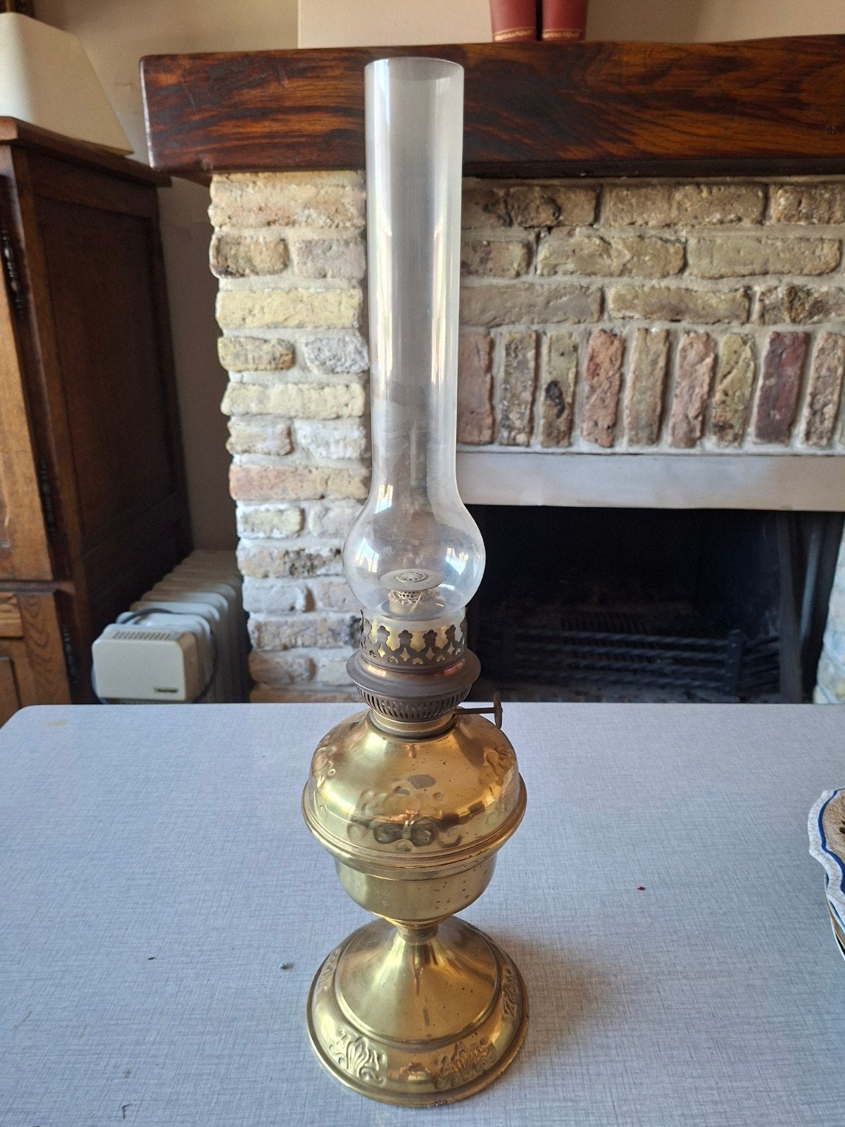 Koperen olie lamp, Enlèvement
