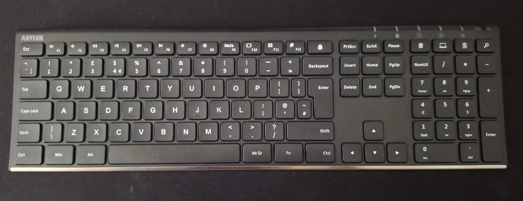 qwerty toetsenbord arteck, Draadloze ontvanger, Ophalen of Verzenden, Zo goed als nieuw, Qwerty