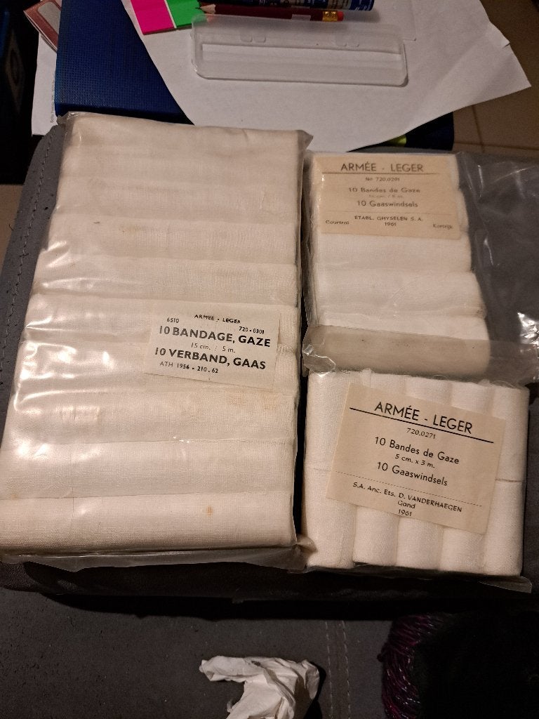 Gaasbandages, Belgisch leger jaar 50/60, Verzamelen, Ophalen of Verzenden, Landmacht, Overige typen