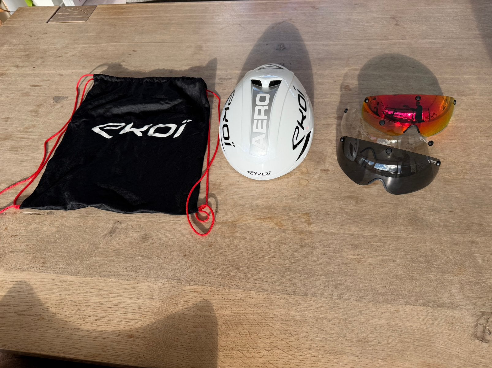 Ekoi Aero 16 fietshelm met 3 magnetische viziers., Enlèvement, Comme neuf