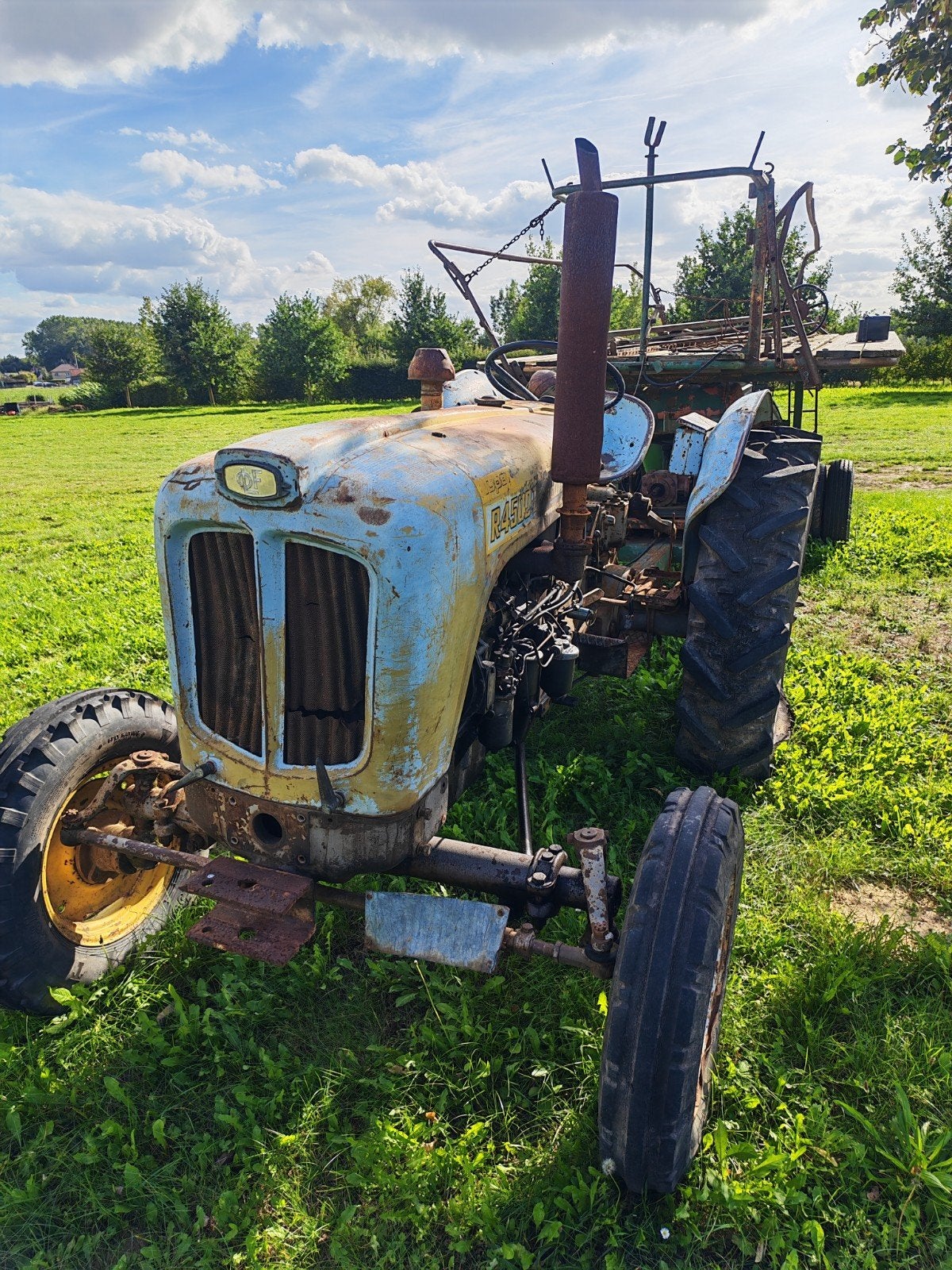 Landini Tractor, Zakelijke goederen, Ophalen