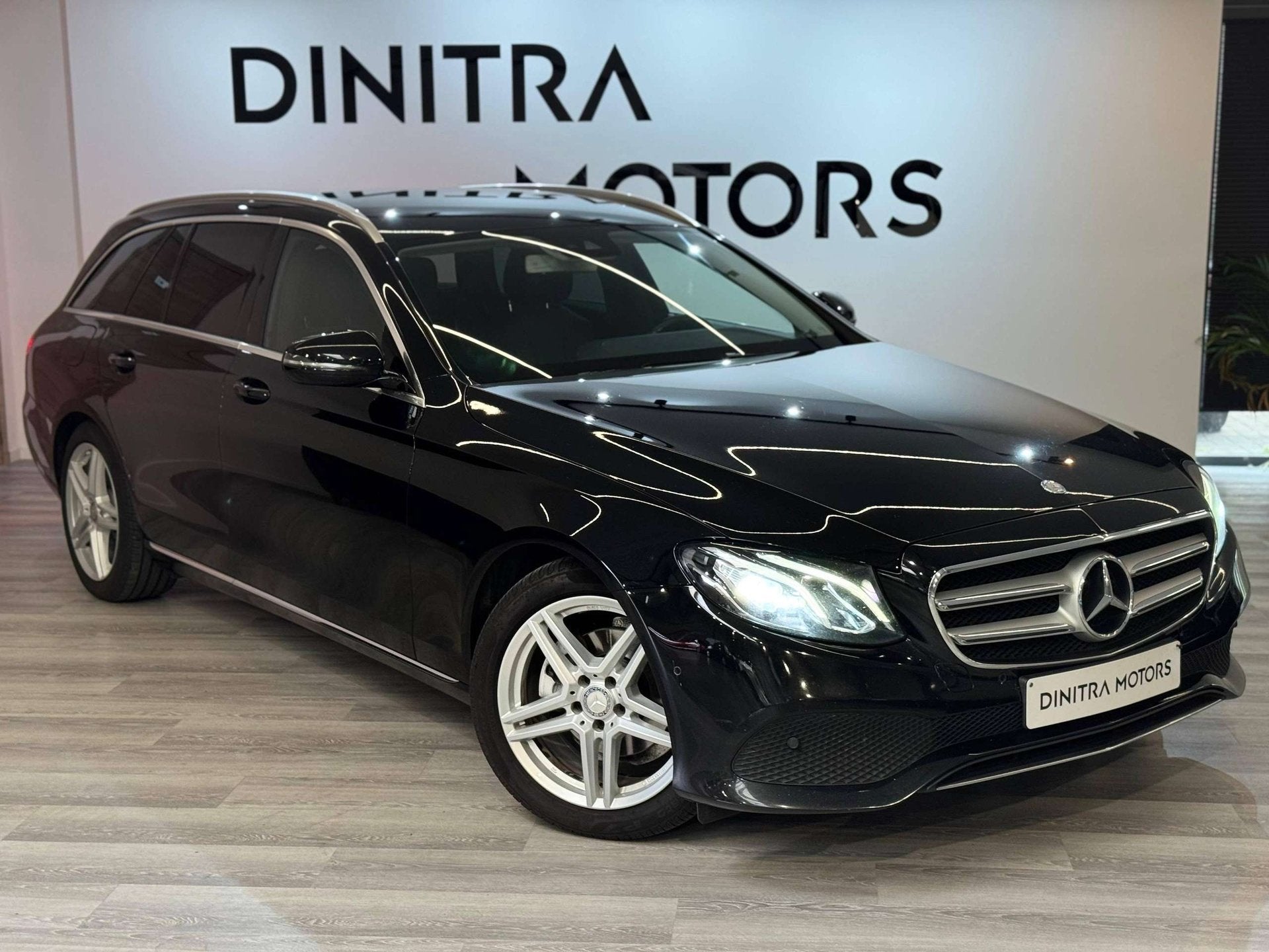 Mercedes-Benz E 220 9G tronic - Carplay/Camera/Navi/Cruise, Achat, 143 kW, Entreprise, Entretenue par le concessionnaire