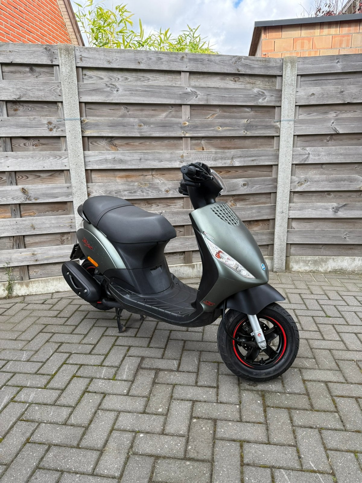 Piaggio Zip Injectie B klasse, Enlèvement, Comme neuf, Zip