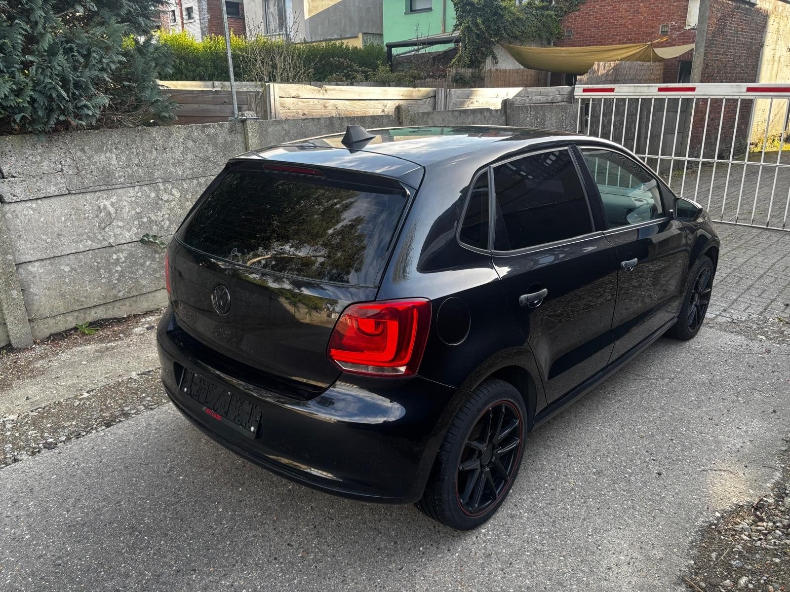 Volkswagen Polo 1.2 essence Euro 5
2010 est coloré, Euro 5, Achat, Boîte manuelle, 5 portes