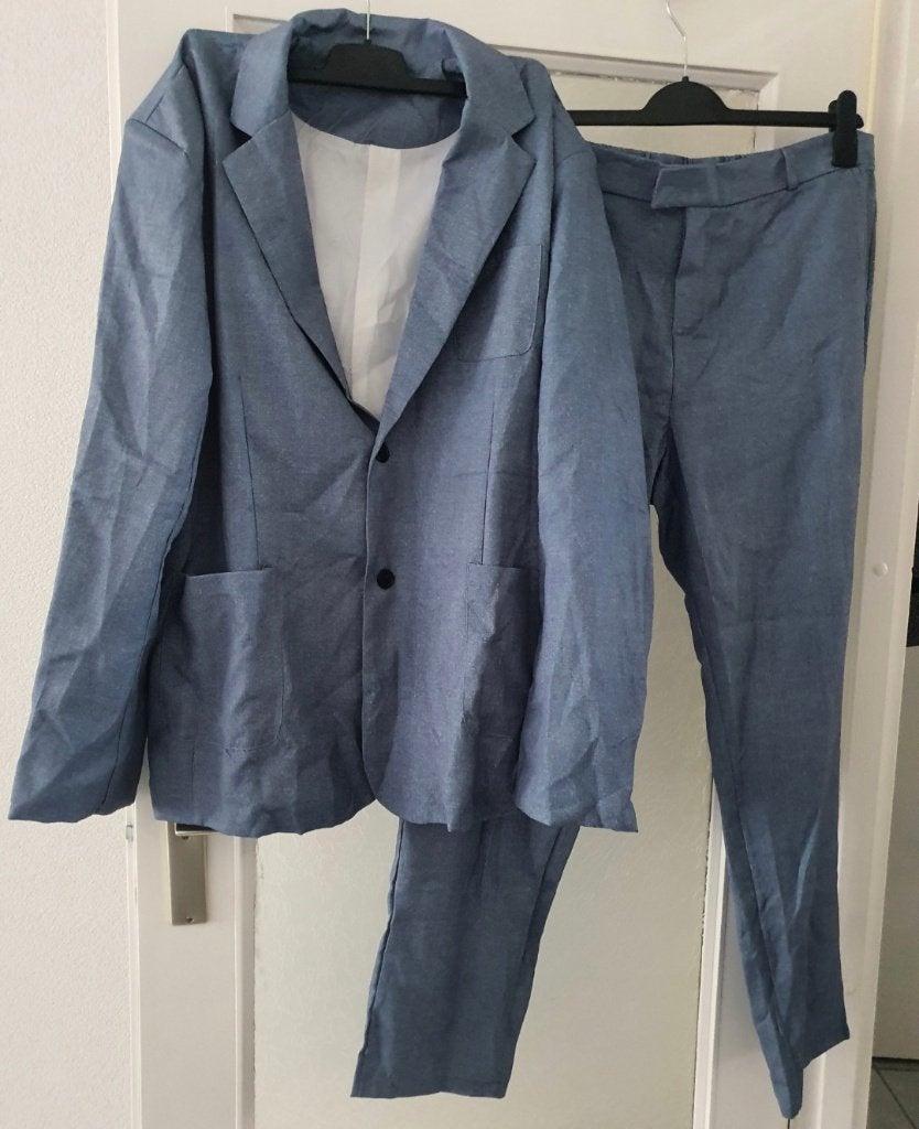 Mooi lichtblauw herenpak / kostuum (blazer en pantalon) 2XL, Kleding | Heren, Verzenden, Nieuw, Overige maten, Blauw
