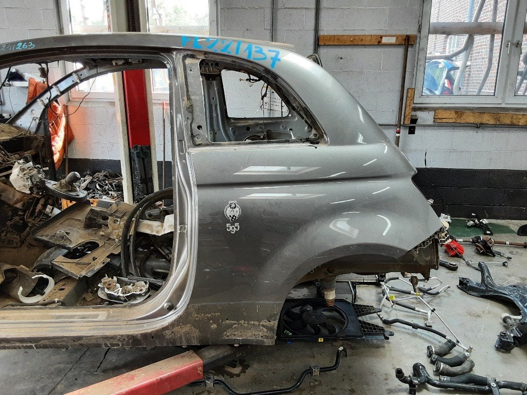 SPATBORD LINKS ACHTER Abarth 500 / 595 / 695 (01-2008/-), Gebruikt, Achter, Overige automerken, Spatbord