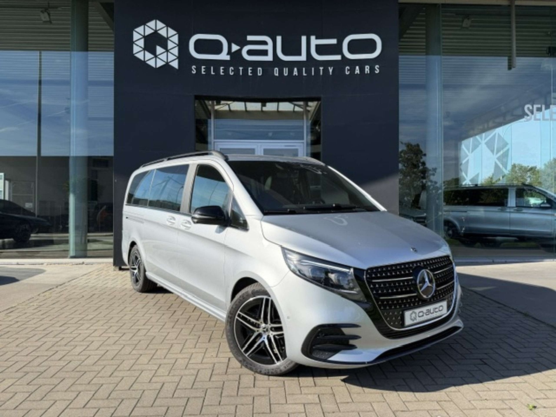 Mercedes-Benz V 300 d AMG Line 7 Zit of 5 Zit dubbel Cabine, Automaat, 174 kW, Gebruikt, 4 cilinders