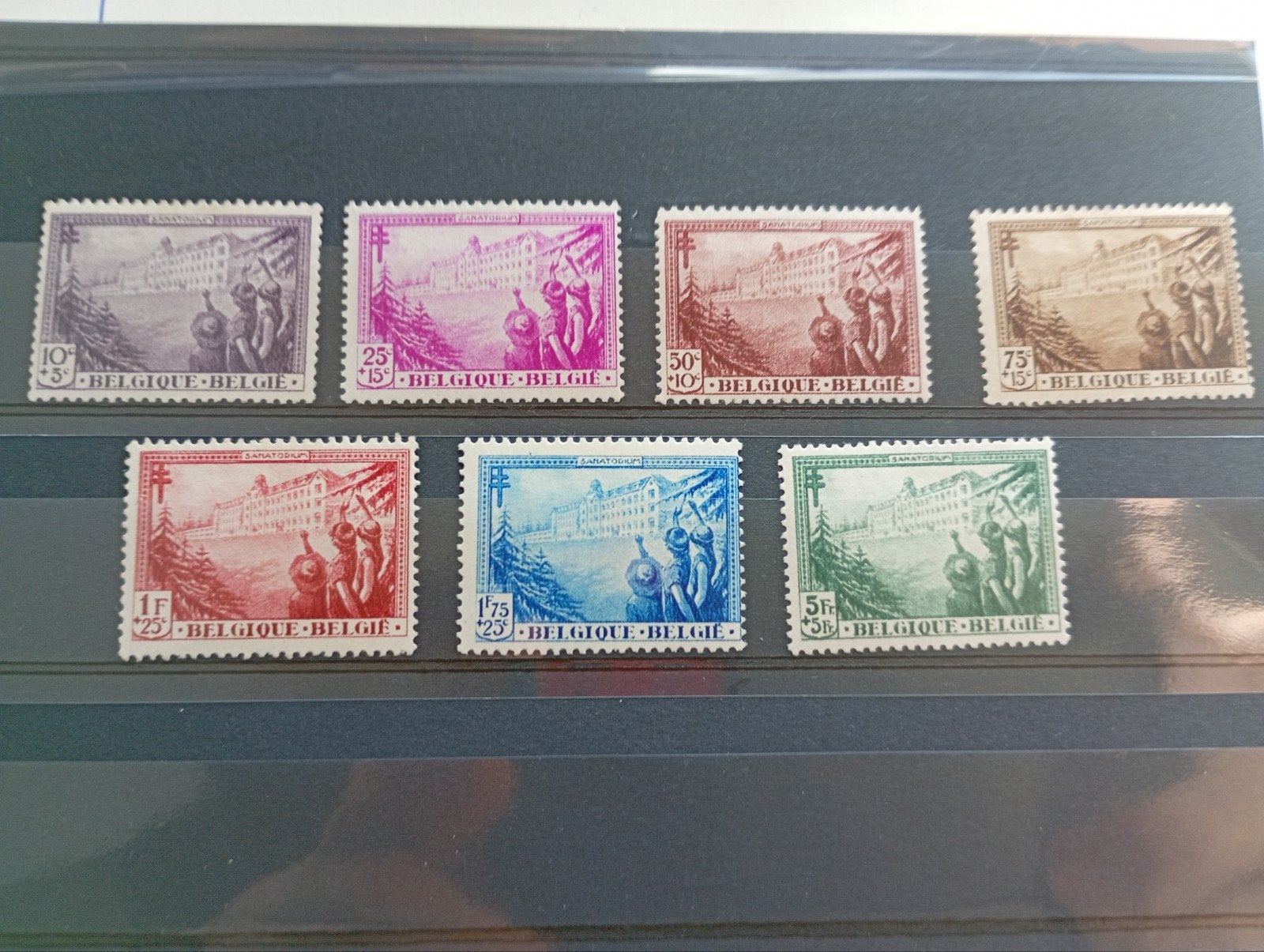 T7) België 356/362 postfris met scharnier, 1 plakker, Ophalen of Verzenden, Zonder stempel, Postfris