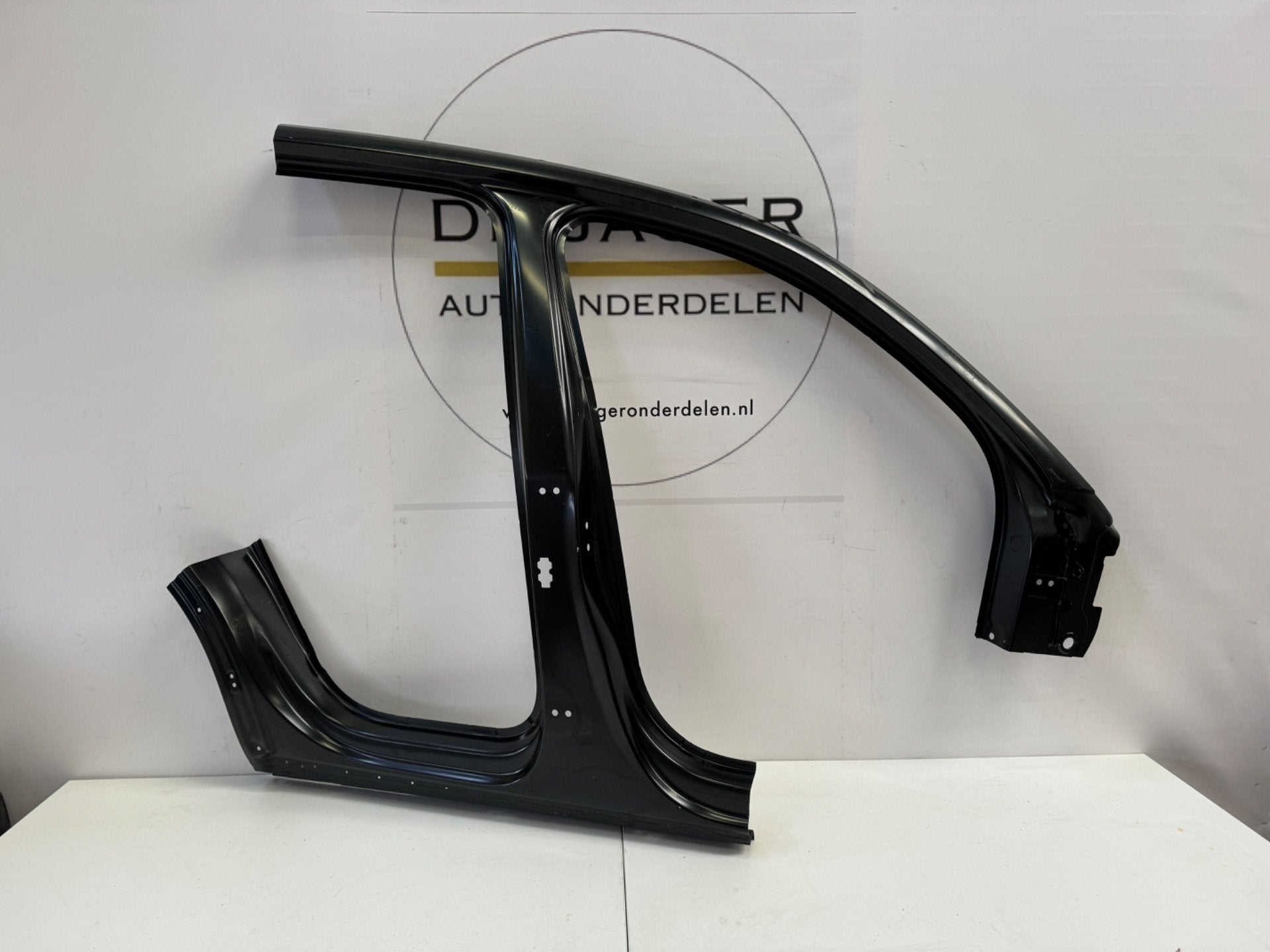 AUDI E TRON SPORTBACK PANNEAU LAT RAL CRAN LAT RAL CRAN ARRI, AUDI AG, Auto-Union-Strasse 1
85045  Ingolstadt, DE, Utilisé, Kundenbetreuung@audi.de