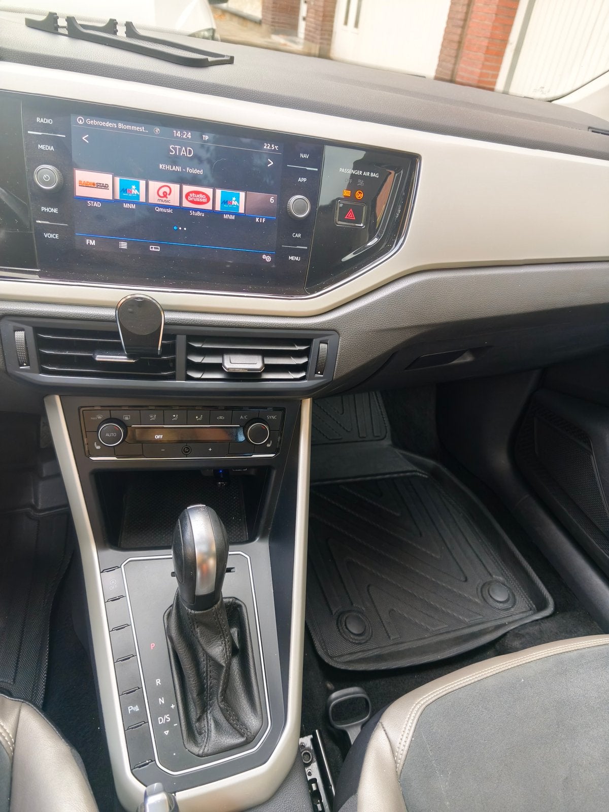 VW POLO 1.6 TDI /DSG/PANO/AIRCO, Autos, Achat, Euro 6, Noir, 5 portes