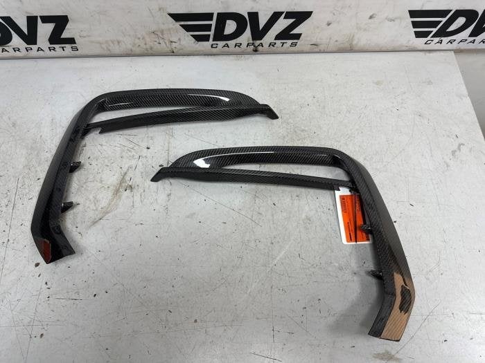 Spoiler voorbumper van een Audi RSQ8, Gebruikt, -, -, -