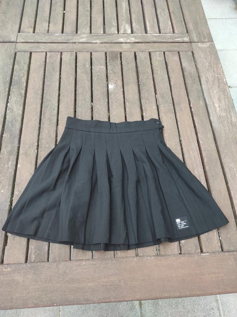 Zwarte bershka rok rits knop extra small, Kleding | Dames, Ophalen, Zwart, Bershka, Maat 34 (XS) of kleiner