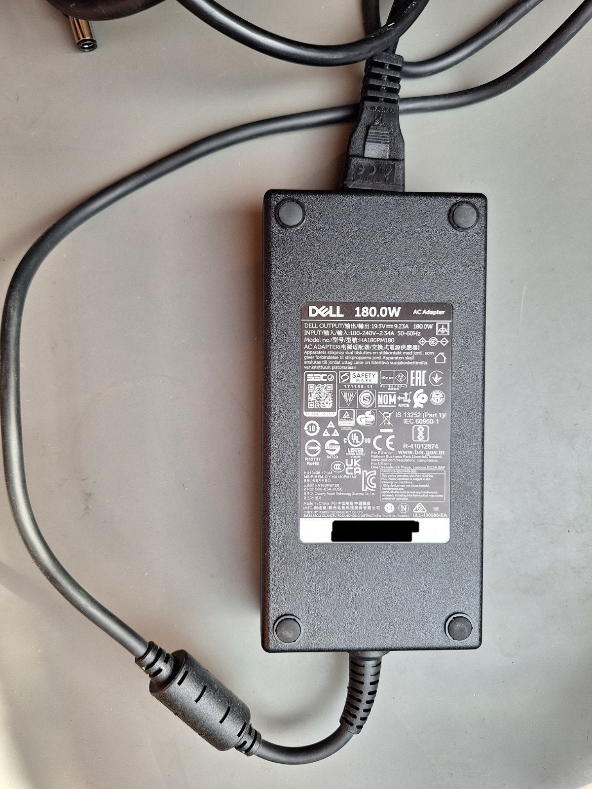 DELL Thunderbolt dockingstation – WD22TB4 + 180W adapter, Computers en Software, Netwerk switches, Ophalen