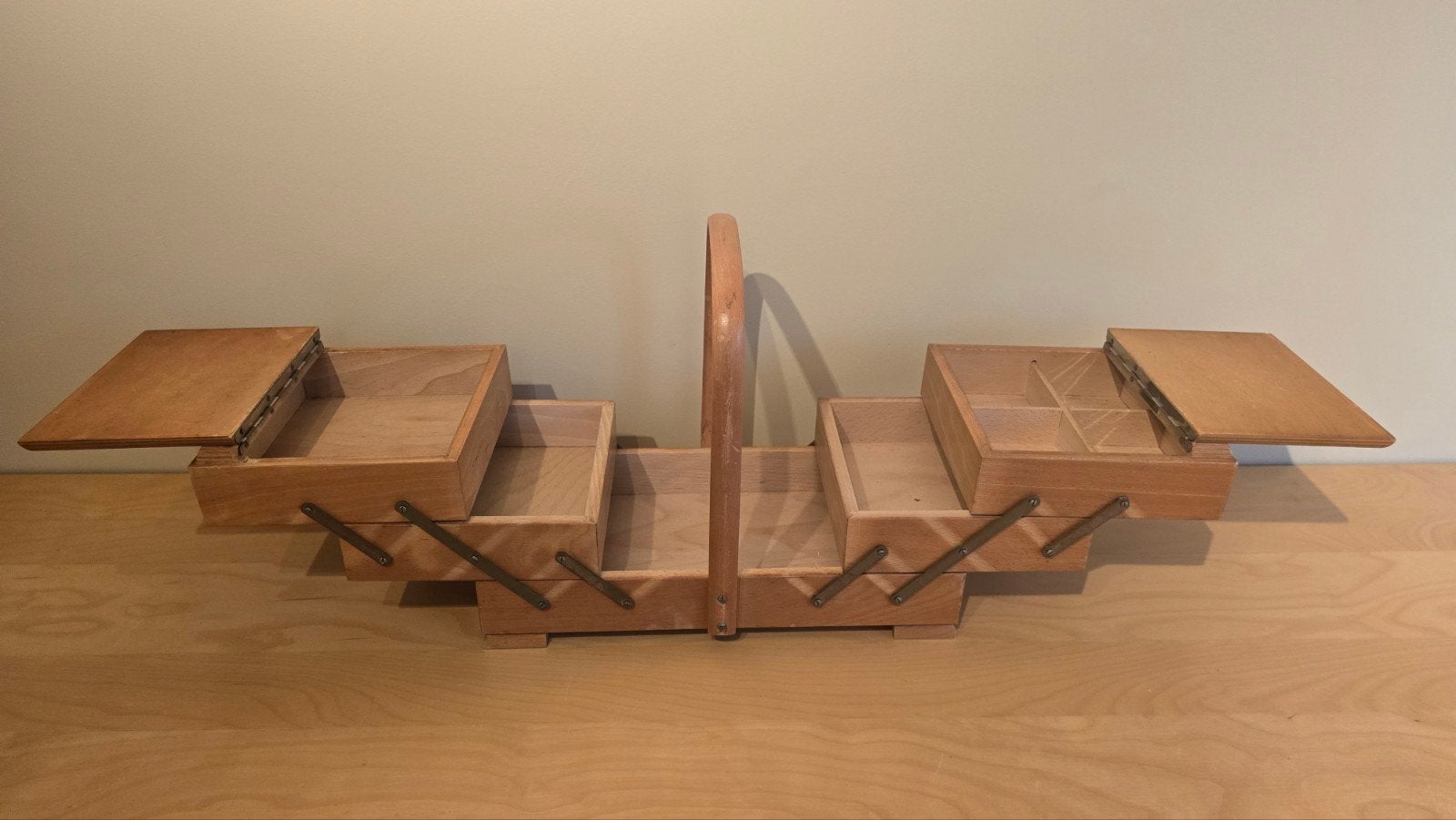 vintage houten naaidoos, Hobby en Vrije tijd, Ophalen, Gebruikt