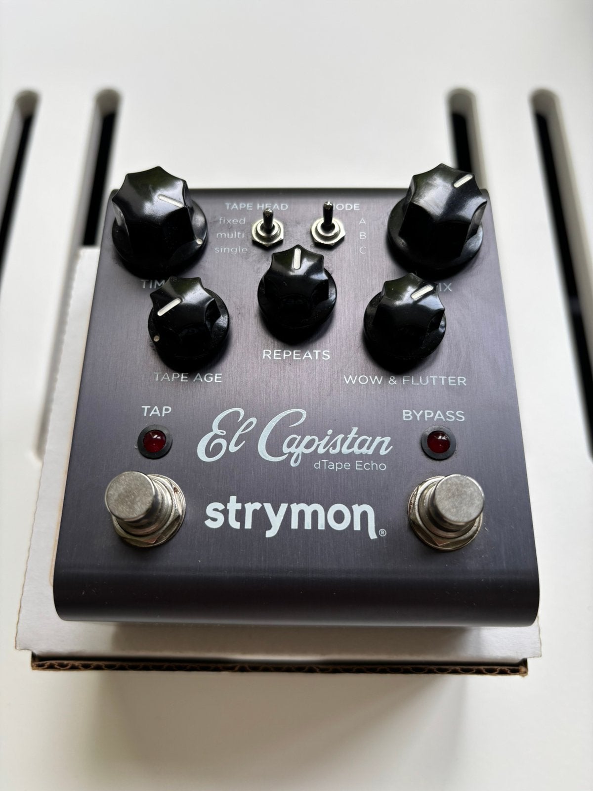 Strymon El Capistan V1 dTape Echo – met originele doos, Musique & Instruments, Enlèvement ou Envoi, Comme neuf, Delay ou Écho