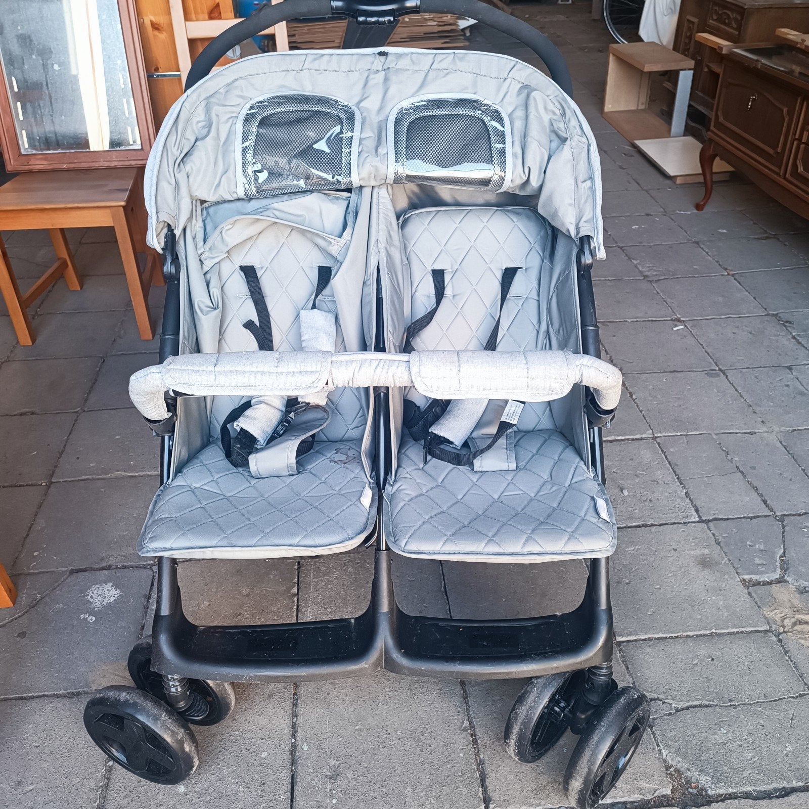 Tweeling buggy, Ophalen
