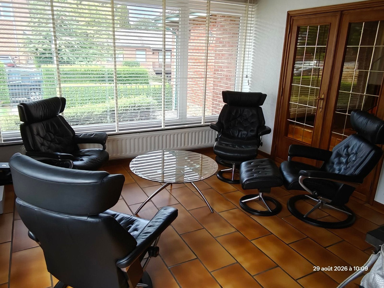 4 fauteuils Stressless Skyline et table basse Enigma, Huis en Inrichting, Zetels | Zetels, Ophalen, Zo goed als nieuw, Leer