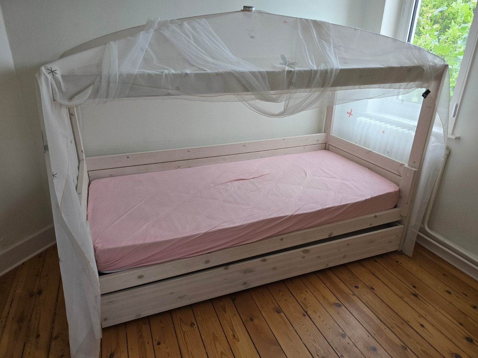 kinderkamer: bed, logeerbed & 3 delige kast, Ophalen, Gebruikt