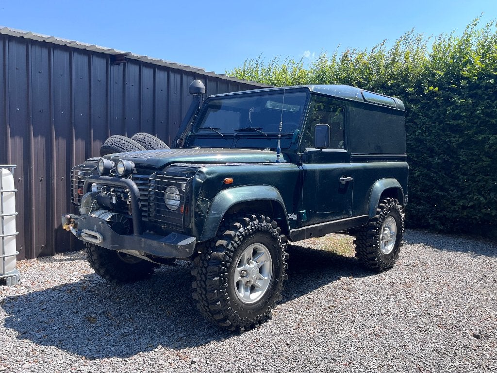 Land Rover Defender 90 TD5 3zit Lichte vracht, Auto's, Land Rover, 750 kg, USB, SUV of Terreinwagen, Te koop