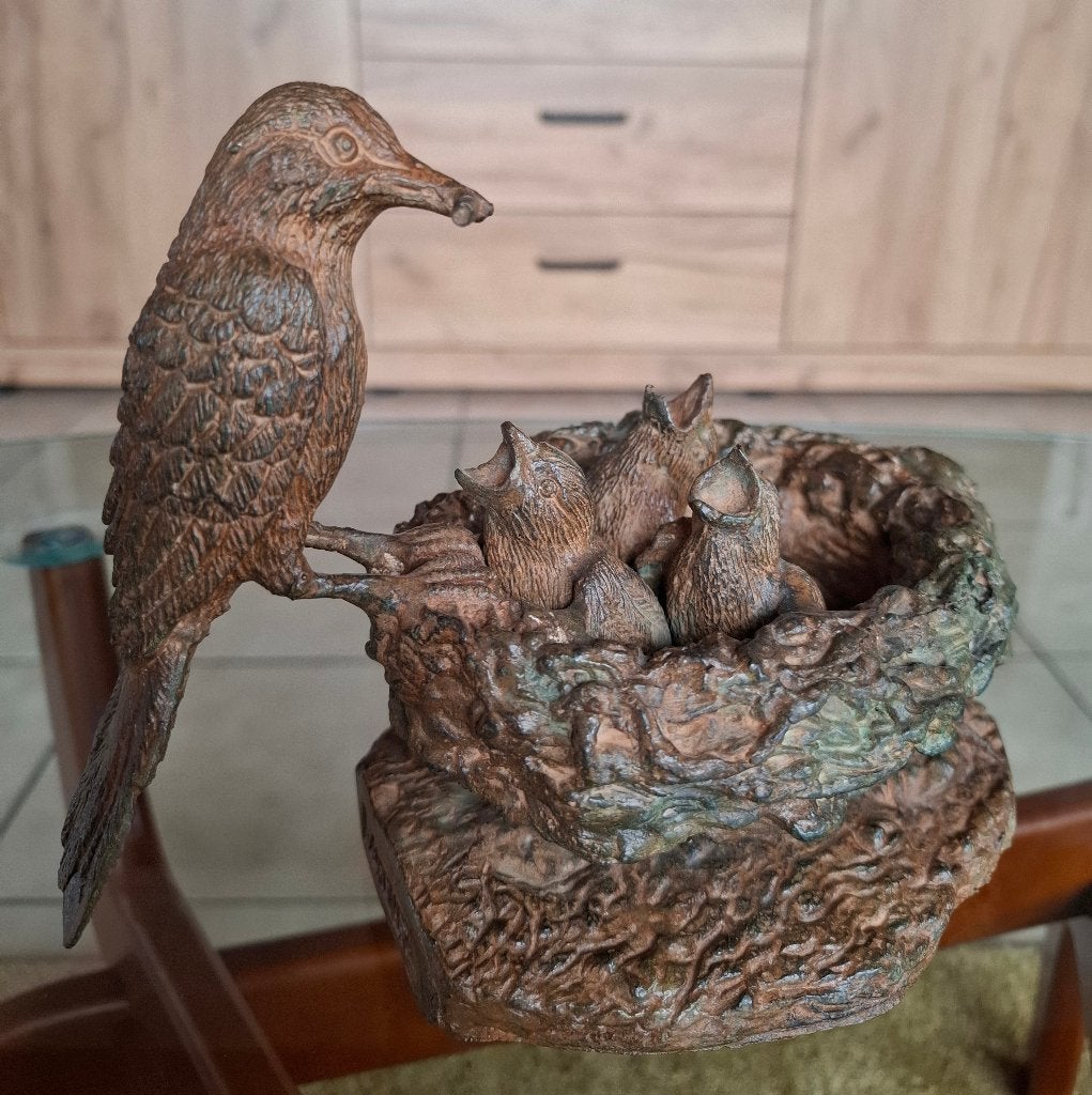 Bronzen Beeld Pierre Chenet  "Le nid d'oiseau" (Vogelnest), Antiek en Kunst, Ophalen of Verzenden, Brons
