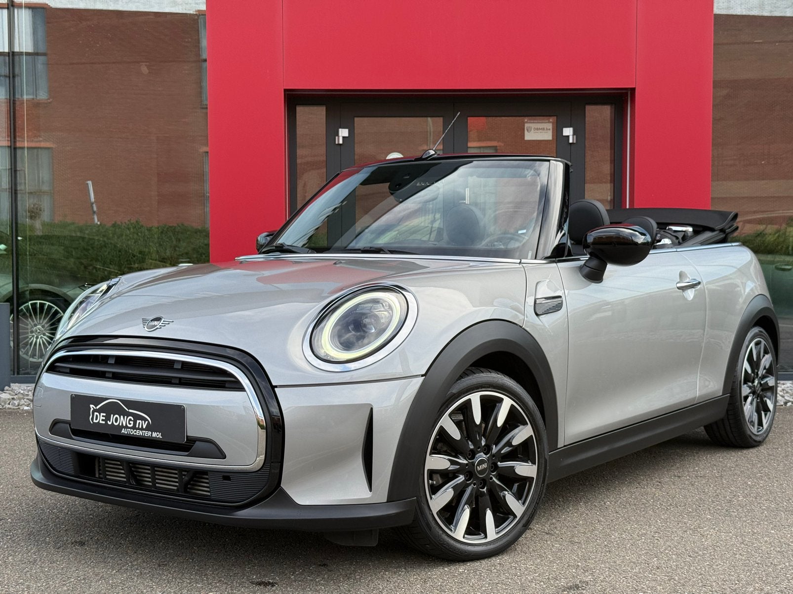 Mini Cooper Cabrio 1.5 Benzine Amper 26.025Km  EYECATCHER, Auto's, Cabriolet, Leder, Bedrijf, Handgeschakeld