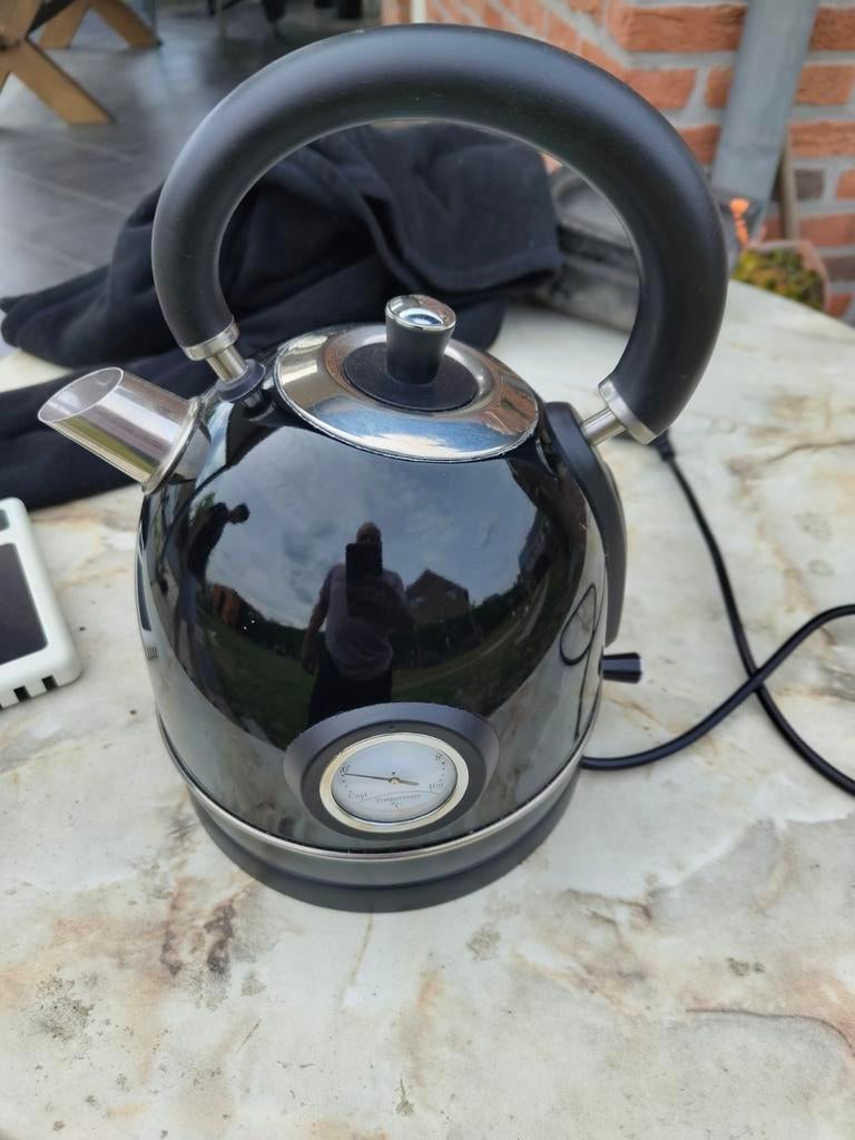 Retro waterkoker, Ophalen