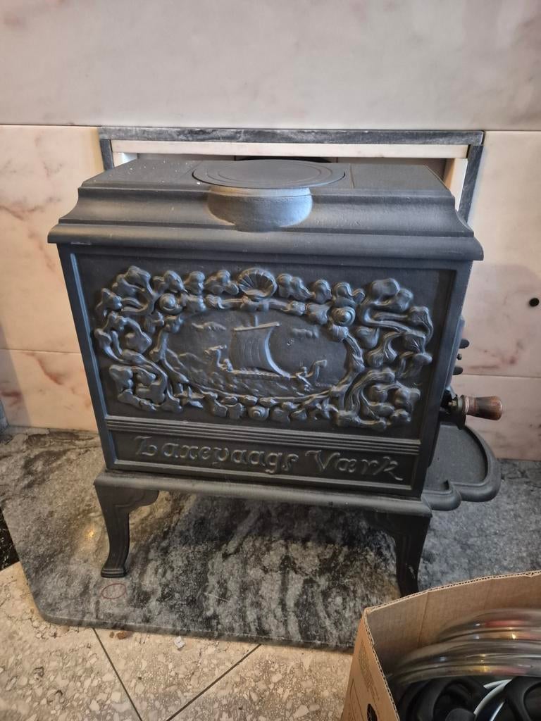 Rare Poêle à Bois Norvégien Antique – Laxevaags Værk, Maison & Meubles, Poêles, Enlèvement, Bois, Poêle à bois
