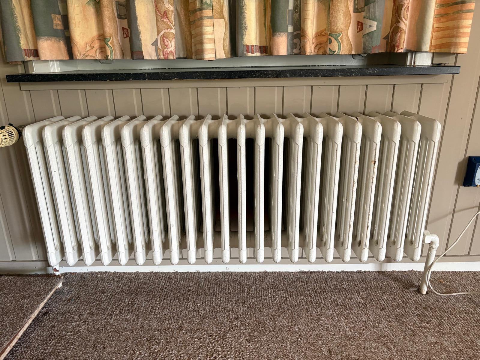Radiator gietijzer 6 stuks te koop, Ophalen, Zo goed als nieuw, Radiator