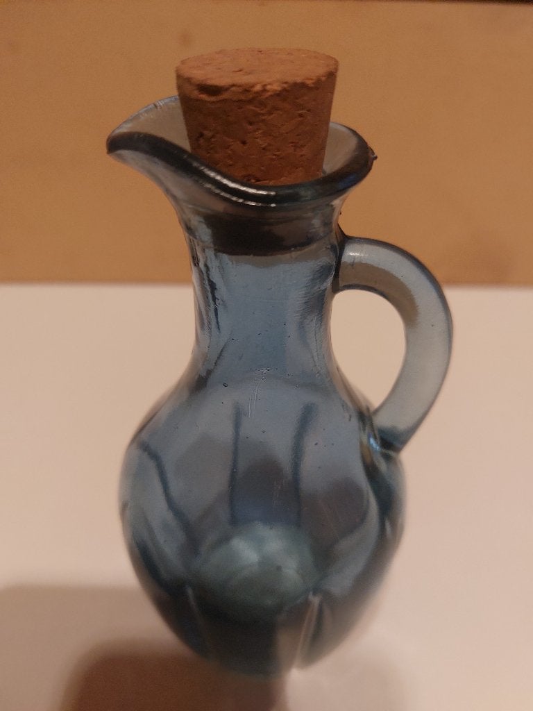 Vintage handgemaakt blauw geblazen glazen azijnblik, Antiek en Kunst, Verzenden